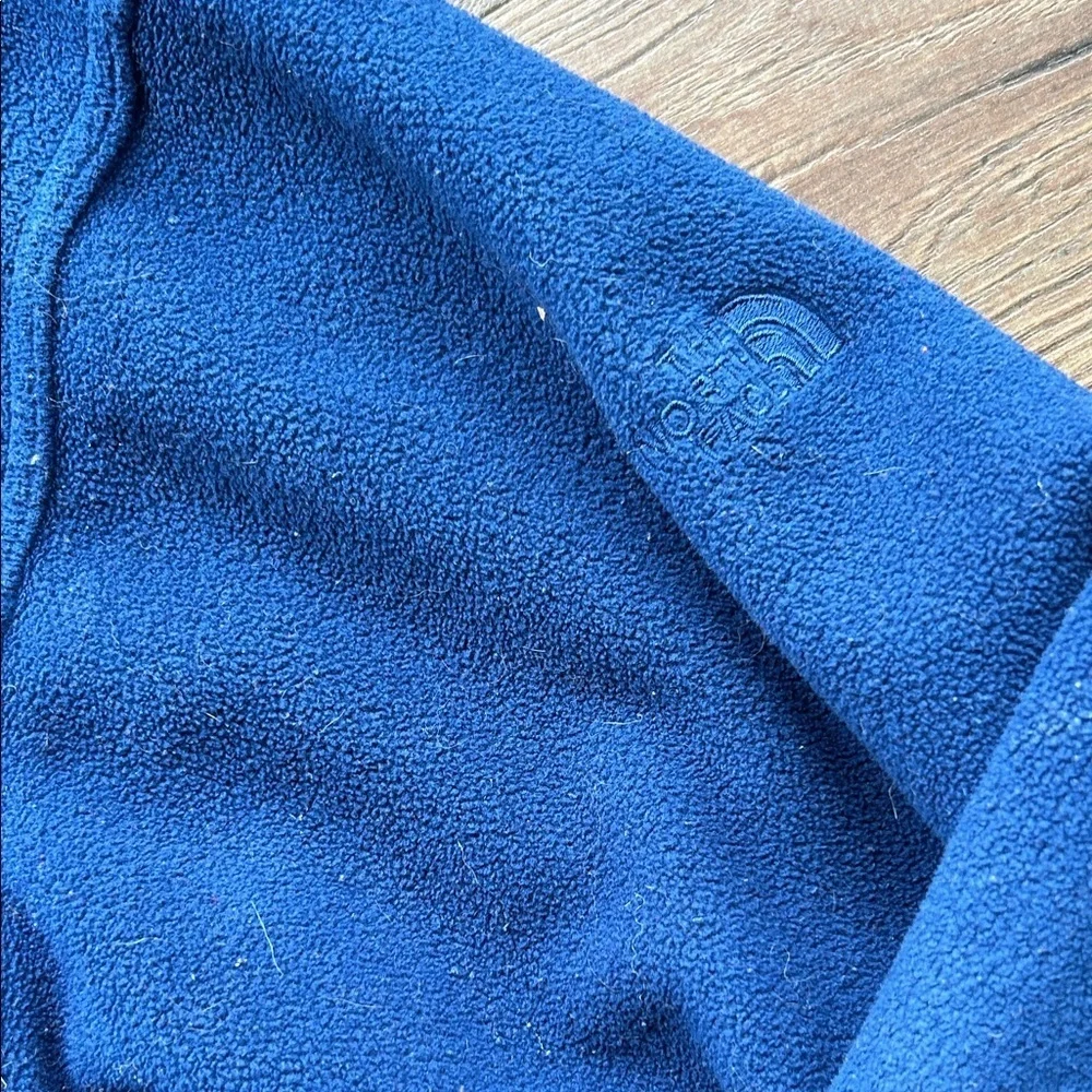 The North Face Vintage  Blue Button-Up Fleece Shirt ! Large